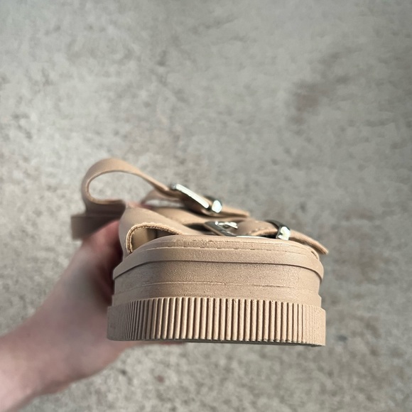 ASOS DESIGN Chunky Platform Sandal in Tan - Picture 8 of 9